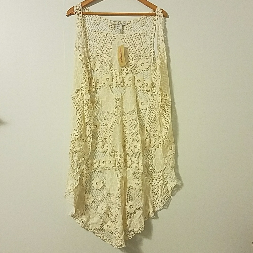 NWT American Rag floral lacey knit vest
